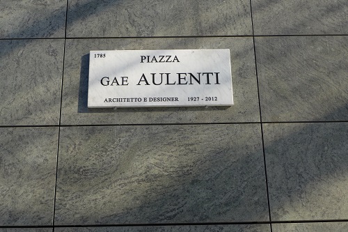 Piazza Gae Aulenti Milano